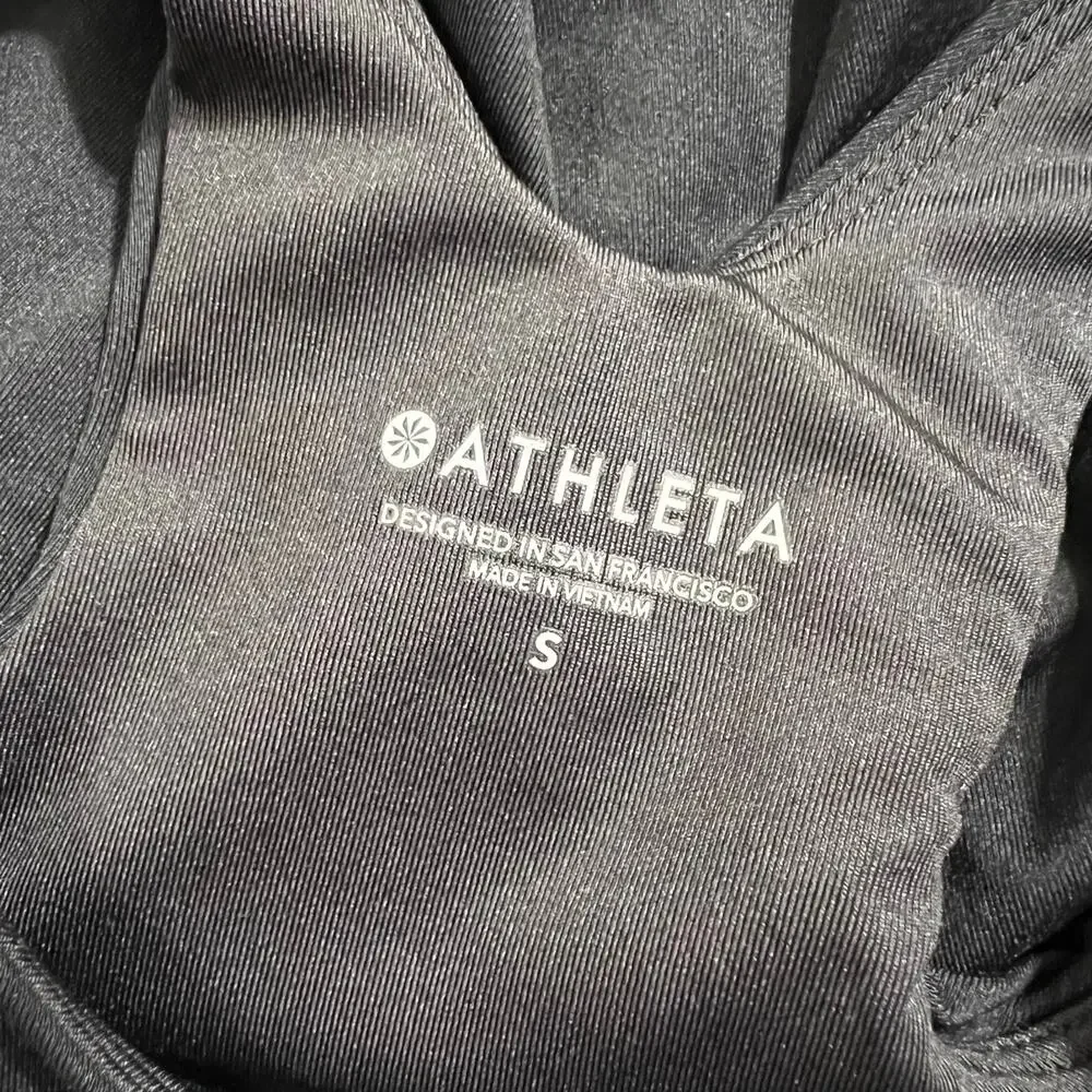 Athleta Womens Long Line Sports Bra Removable Pads Stretch Solid Black Small